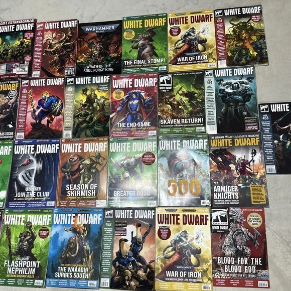 HUGE LOT OF 33 White Dwarf WARHAMMER Magazines 450s 460s 470s 480s Books